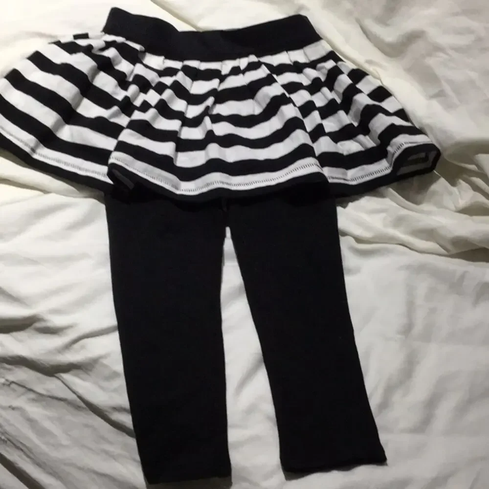 Gap skirt legging 3t Black white nwot perfect